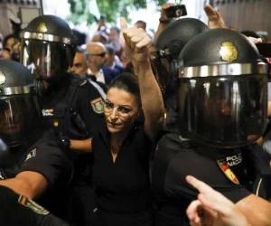 Macarena Olona: El Agarre y Aplomo de una Diva